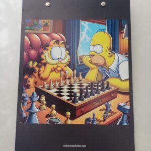 Homer Simpson ve Garfield satranç oynarsa kim kazanır?